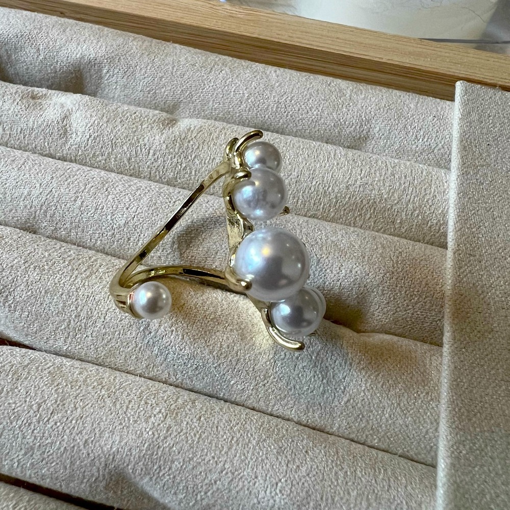 Pearl statement ring - Picture 2 of 3